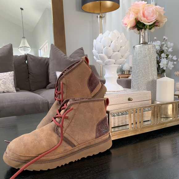 UGG Shoes - Ugg nuamel shoes sz 5 woman’s